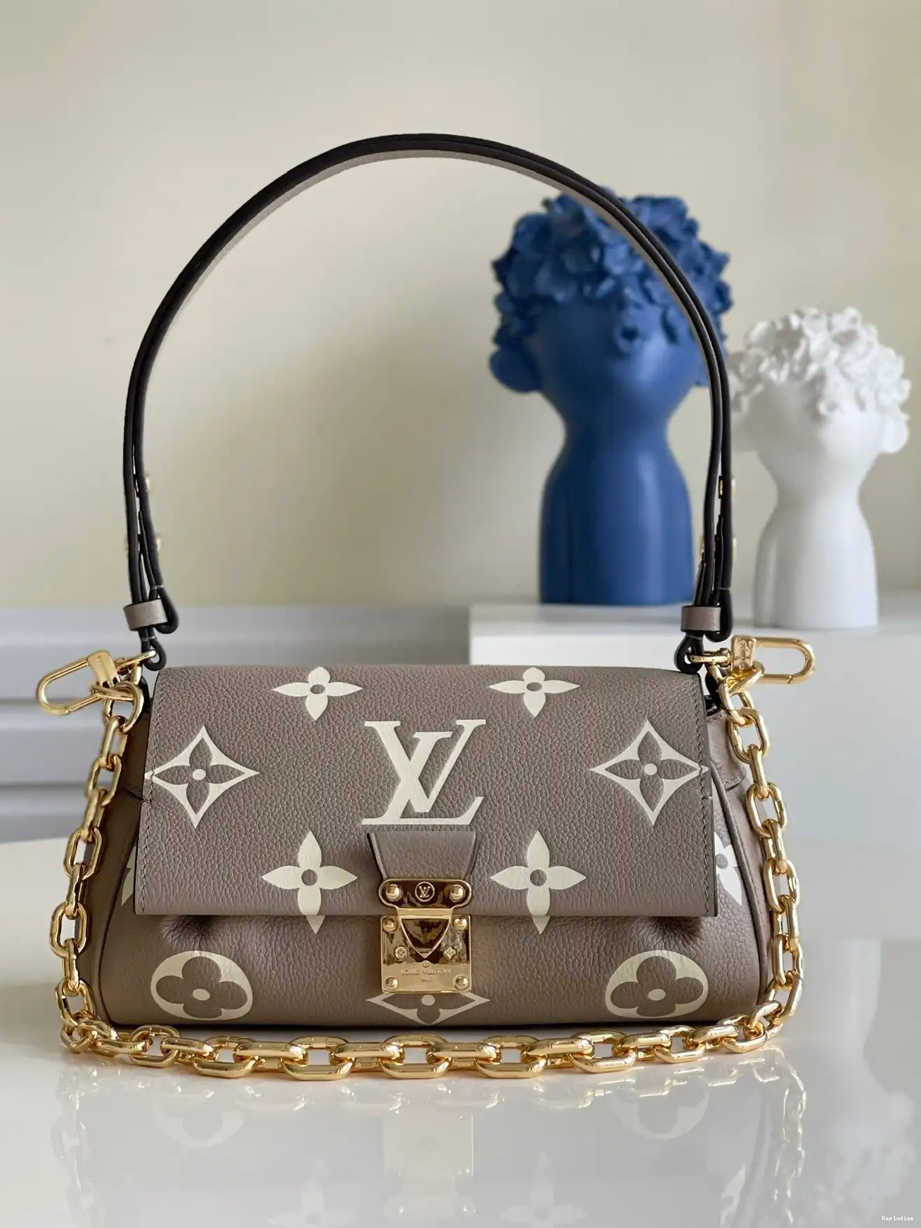 Cheap LOUIS FAVORITE VUITTON 0520